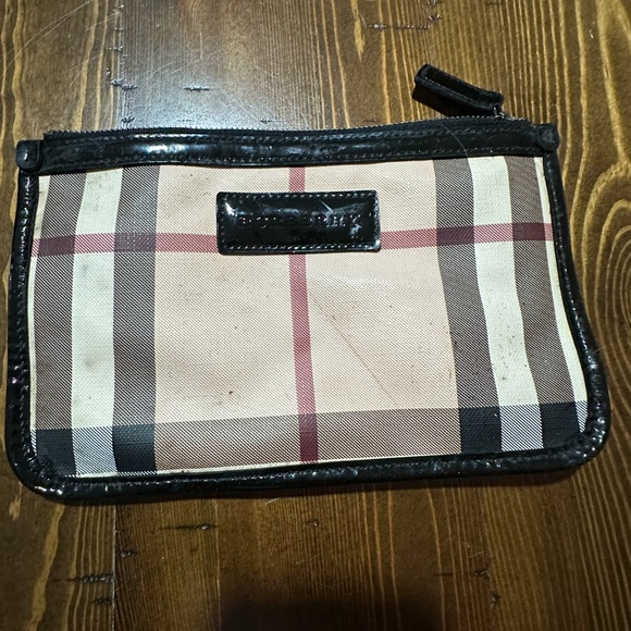 Burberry London Check Canvas Zip Pouch with Black Patent Trim - Picture 1 of 11